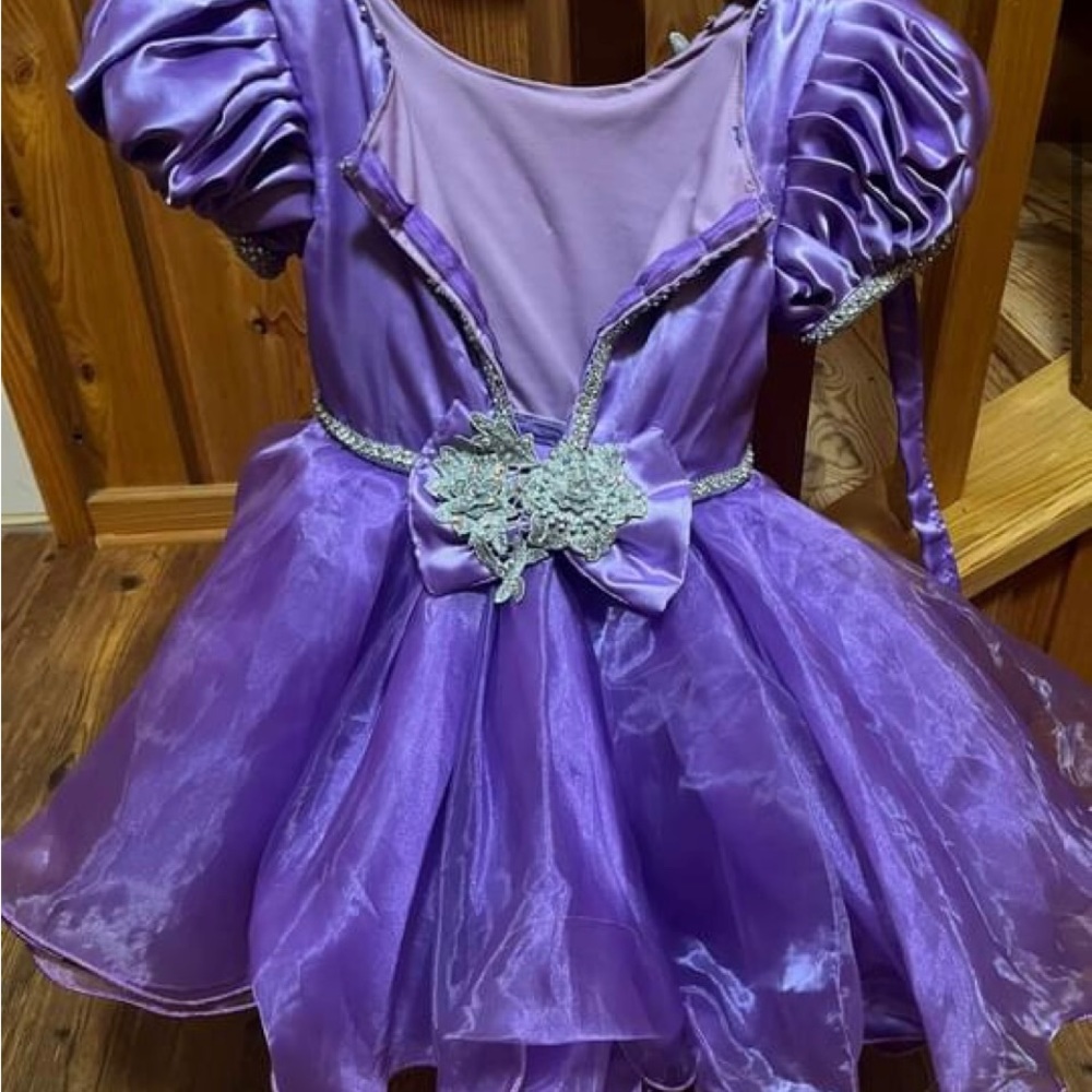 Pageant dress - Picture 2 of 3